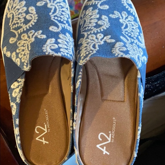 A2 by Aerosoles - Picture 2 of 6